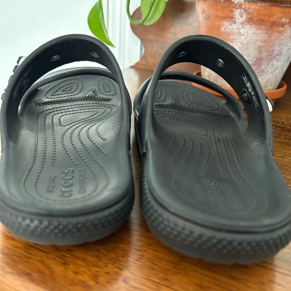CROCS Classic Black Slide Sandals, unisex - Picture 8 of 12